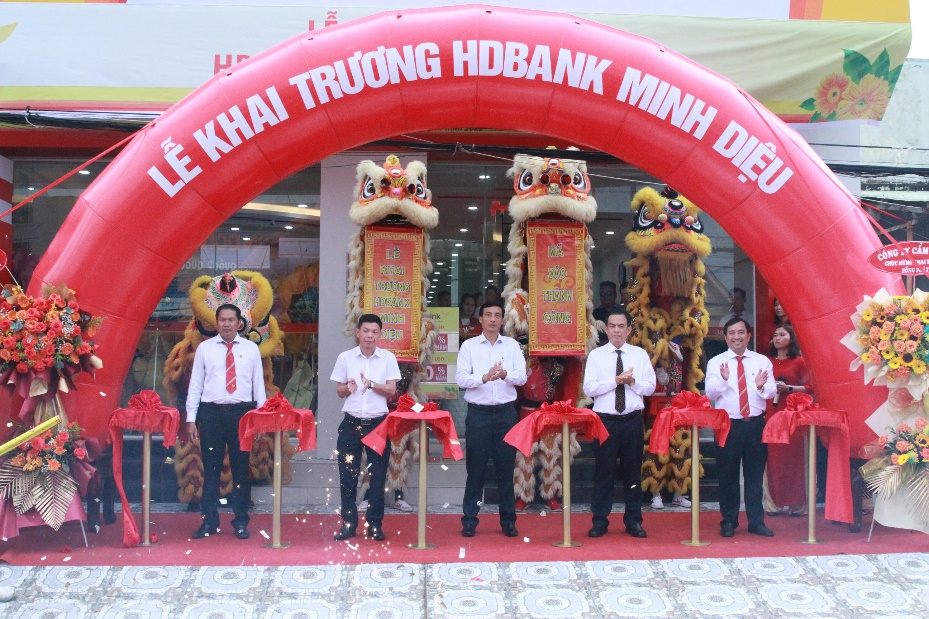 Ng&agrave;y 27/09, HDBank Minh Diệu - Bạc Li&ecirc;u ch&iacute;nh thức khai trương tại 603 Quốc lộ 1A, TT H&ograve;a B&igrave;nh, huyện H&ograve;a B&igrave;nh, tỉnh Bạc Li&ecirc;u.