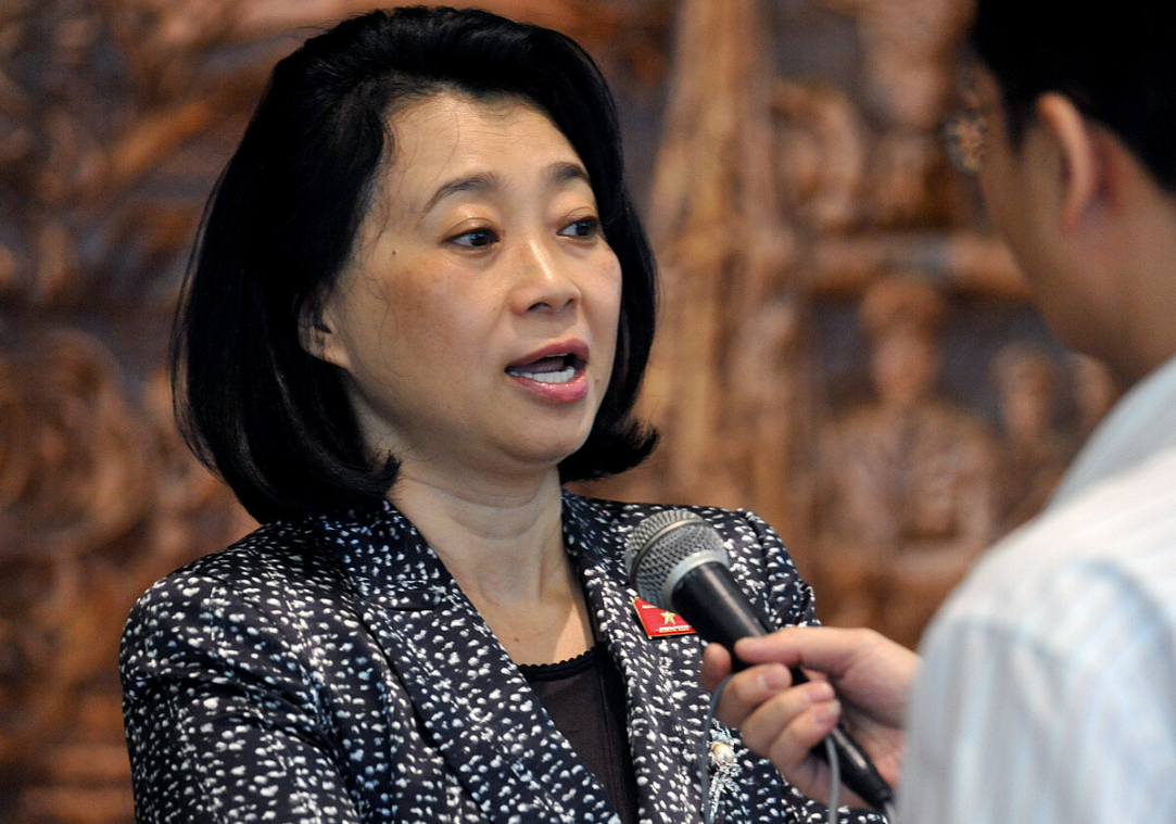 HoSE y&ecirc;u cầu T&acirc;n Tạo l&agrave;m r&otilde; hơn về khoản tạm ứng cho b&agrave; Đặng Thị Ho&agrave;ng Yến.