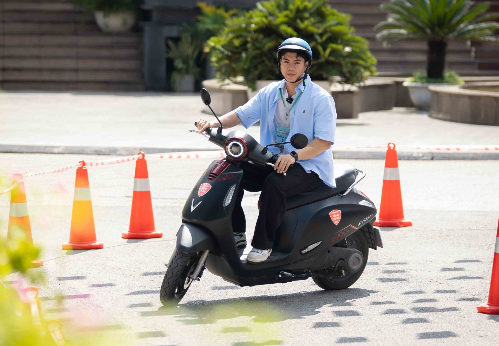 VinFast Evo Lite Neo: Xe điện “h&#224;ng hiệu” cho thế hệ học sinh năng động - Ảnh 1