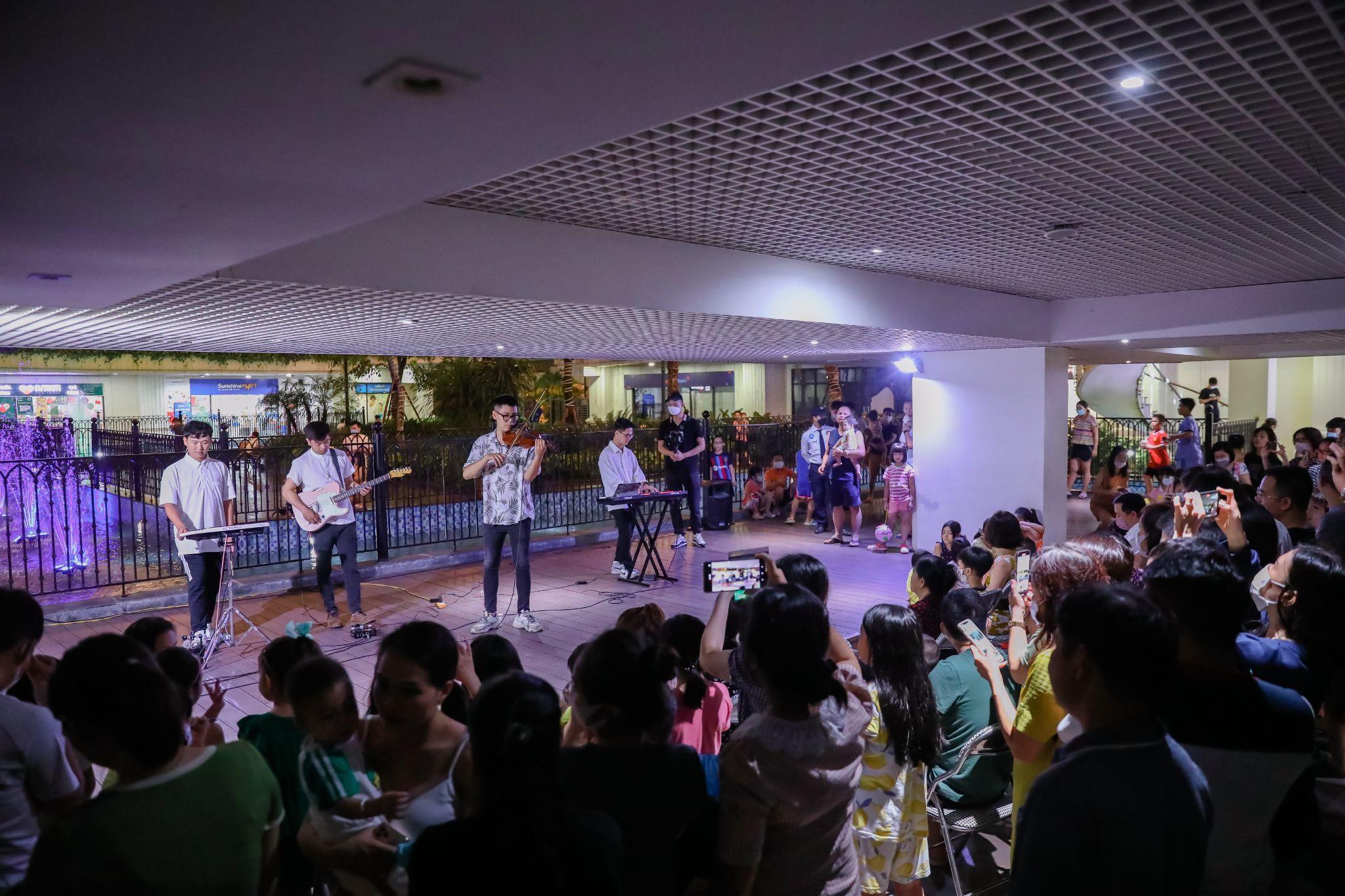 &nbsp;Những bản nhạc đặc sắc chạm đến cảm x&uacute;c cư d&acirc;n Sunshine Garden