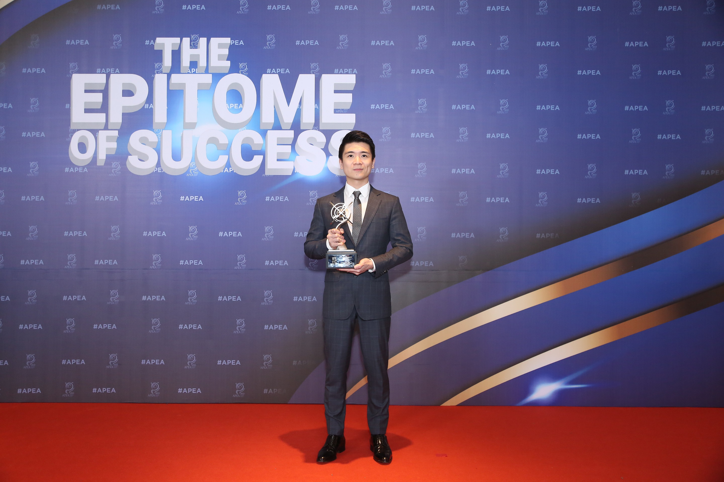 Enterprise Asia vinh danh &#244;ng Đỗ Quang Vinh l&#224; “Doanh nh&#226;n Ch&#226;u &#193; xuất sắc ng&#224;nh dịch vụ t&#224;i ch&#237;nh” - Ảnh 1