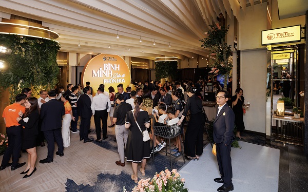 &ldquo;Th&agrave;nh phố Thi&ecirc;n Ni&ecirc;n kỷ&rdquo; khẳng định sức n&oacute;ng ngay trong ng&agrave;y mở b&aacute;n đầu ti&ecirc;n