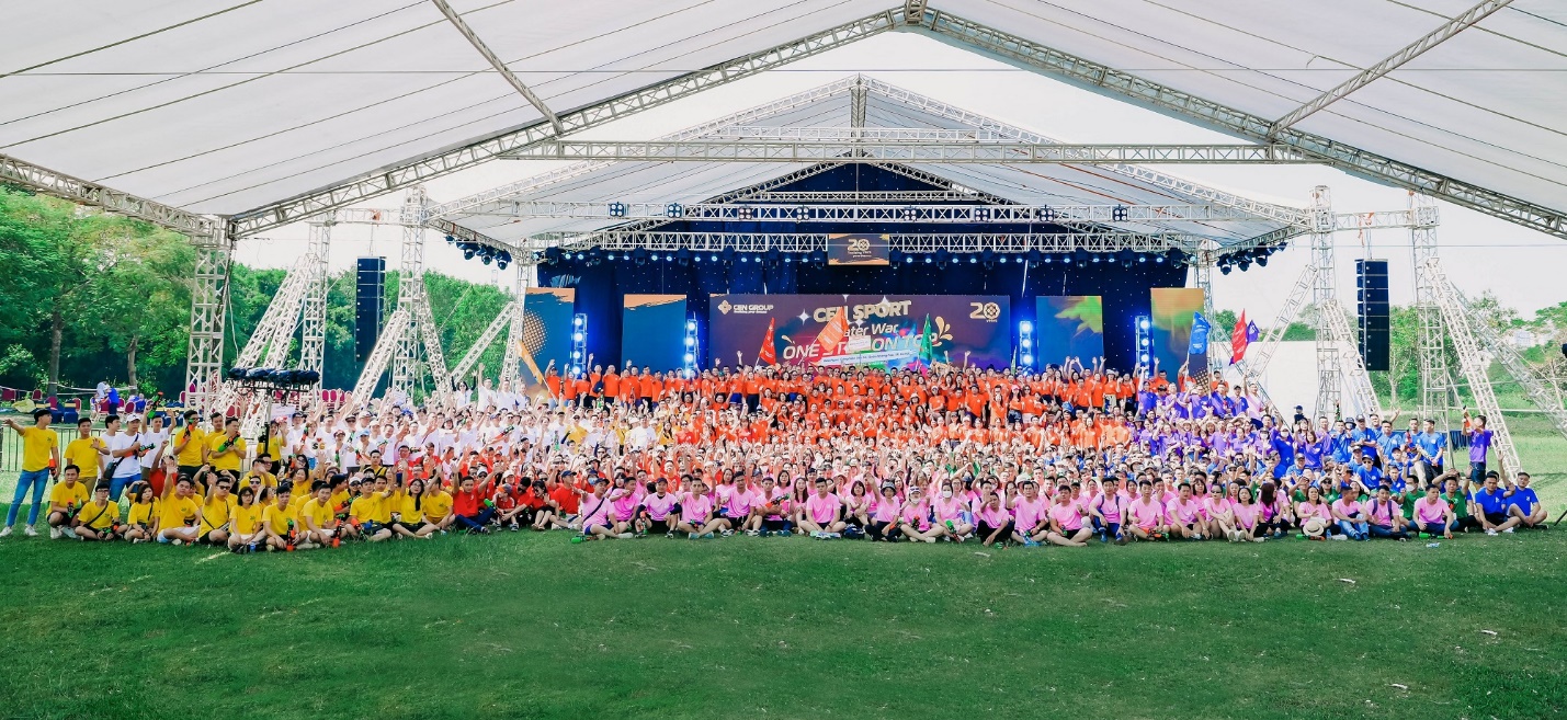 Tr&acirc;n trọng qu&aacute; khứ, n&acirc;ng niu hiện tại v&agrave; tin tưởng v&agrave;o tương lai, Cen Group tuổi 20 đang hướng tới những h&agrave;nh tr&igrave;nh mới, c&ugrave;ng hiện thực h&oacute;a triệu ước mơ.