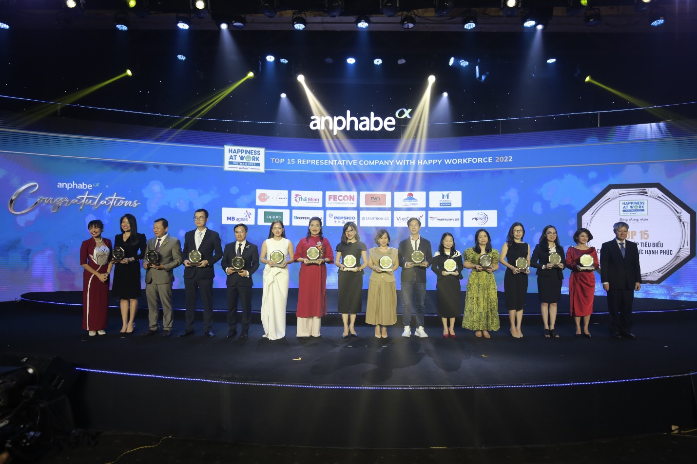 &ldquo;Top 15 Doanh nghiệp ti&ecirc;u biểu c&oacute; nguồn nh&acirc;n lực hạnh ph&uacute;c 2022&rdquo; được vinh danh