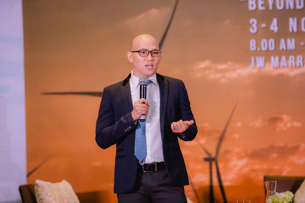 Với những th&agrave;nh tựu trong thực h&agrave;nh ph&aacute;t triển bền vững, Vinamilk đ&atilde; được mời chia sẻ kinh nghiệm x&acirc;y dựng trang trại sinh th&aacute;i Vinamilk Green Farm tại Hội Nghị CSR &amp; ESG To&agrave;n Cầu 2022