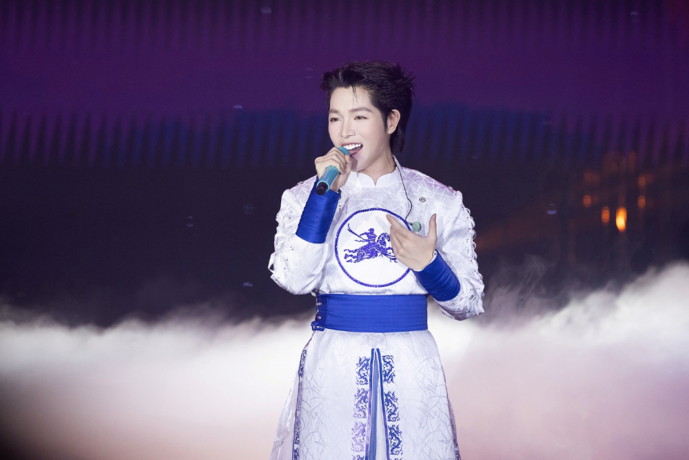 Đức Ph&uacute;c sẽ mang sắc m&agrave;u văn h&oacute;a truyền thống kết hợp hiện đại l&ecirc;n s&acirc;n khấu Lễ trao giải VinFuture 2025&nbsp;&nbsp;