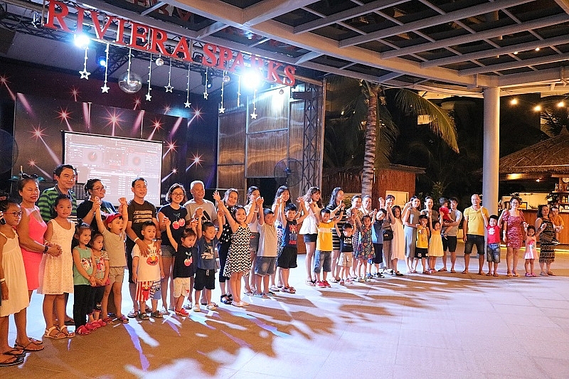 Cam Ranh Riviera c&oacute; nhiều chương tr&igrave;nh vui chơi th&uacute; vị, hấp dẫn d&agrave;nh cho c&aacute;c b&eacute; trong đ&ecirc;m giao thừa đ&oacute;n năm mới 2023.