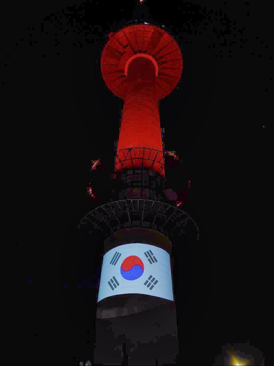 H&#224; Nội - Seoul rực s&#225;ng trong tối kỷ niệm 30 năm quan hệ ngoại giao Việt - H&#224;n. - Ảnh 1