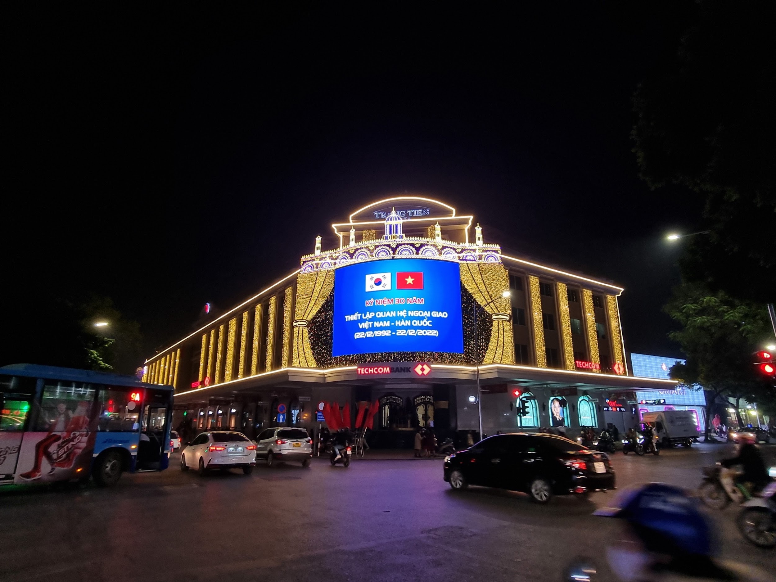 H&#224; Nội - Seoul rực s&#225;ng trong tối kỷ niệm 30 năm quan hệ ngoại giao Việt - H&#224;n. - Ảnh 4