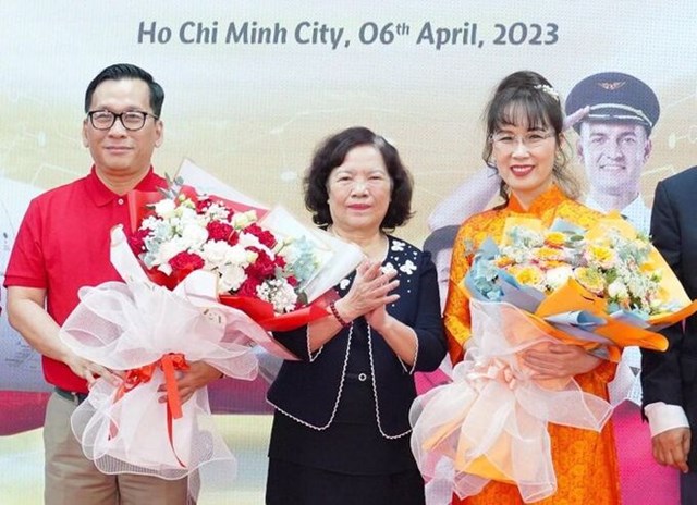 Tỷ ph&uacute; Nguyễn Thị Phương Thảo l&agrave;m Chủ tịch HĐQT Vietjet.