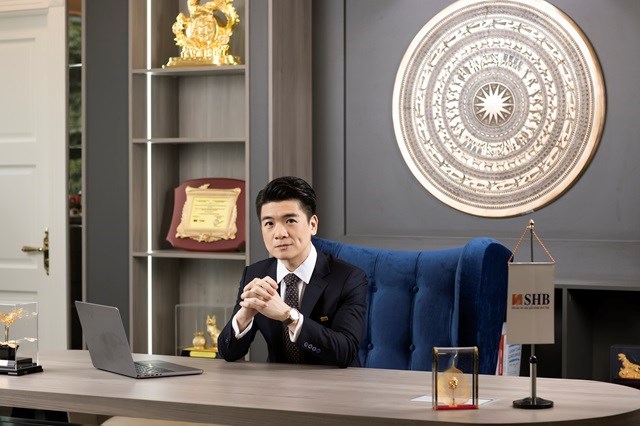 Ph&oacute; Chủ tịch SHB Đỗ Quang Vinh đăng k&yacute; mua hơn 100 triệu cp