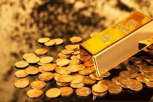 Gi&aacute; v&agrave;ng thế giới tăng, v&agrave;ng trong nước giảm.