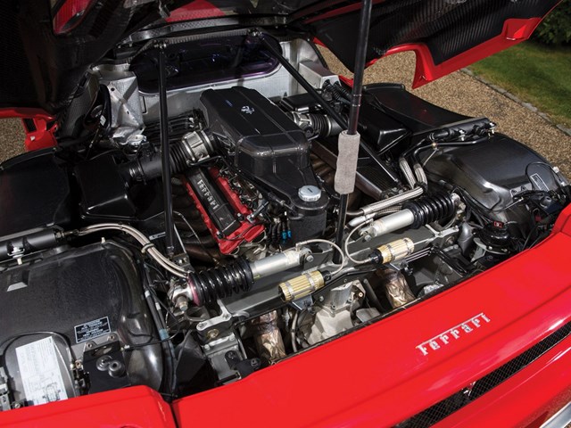 Động cơ hybrid tr&ecirc;n mẫu xe Ferrari F150
