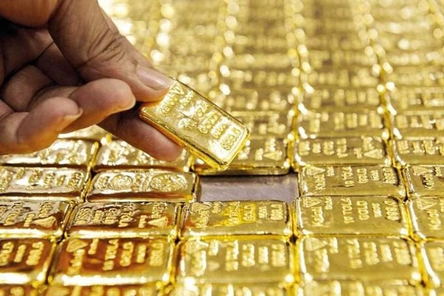 Gi&aacute; v&agrave;ng thế giới giảm nhiệt, trong nước đi ngang.