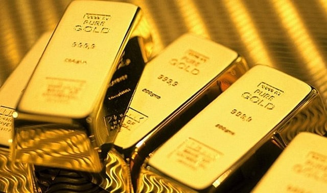 Gi&aacute; v&agrave;ng thế giới giảm, v&agrave;ng trong nước đi ngang