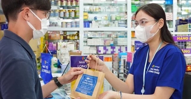 Cuộc đua b&#225;n lẻ dược phẩm: Kẻ tăng tốc, người chờ điểm h&#242;a vốn - Ảnh 1