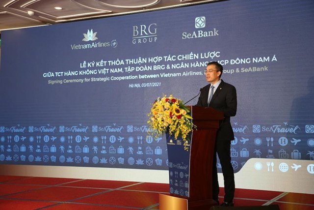 Ông Đặng Ngọc Hoà, Chủ tịch Hội đồng quản trị, Tổng công ty Hàng không Việt Nam, phát biểu tại lễ ký  