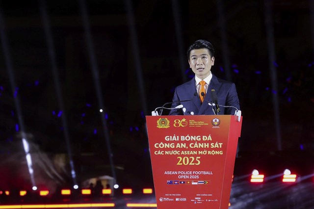 Ph&oacute; chủ tịch HĐQT Ng&acirc;n h&agrave;ng SHB Đỗ Quang Vinh khẳng định Tập đo&agrave;n T&amp;T v&agrave; Ng&acirc;n h&agrave;ng SHB lu&ocirc;n xem việc đồng h&agrave;nh c&ugrave;ng c&aacute;c hoạt động thể thao, văn h&oacute;a v&agrave; cộng đồng l&agrave; sứ mệnh của m&igrave;nh. &nbsp;