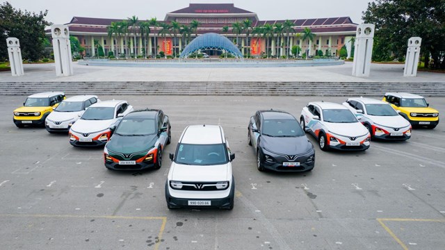 Kh&#225;ch mua &#244; t&#244; điện VinFast sung sướng khi chi ph&#237; nu&#244;i xe h&#224;ng th&#225;ng chỉ l&#224; tiền rửa xe - Ảnh 2