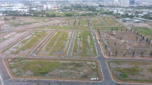 Trong Qu&yacute; 2/2025, thị trường bất động sản nh&agrave; ở Tp.HCM v&agrave; v&ugrave;ng phụ cận tiếp tục ghi nhận nhiều diễn biến t&iacute;ch cực ở c&aacute;c ph&acirc;n kh&uacute;c đất nền, căn hộ, nh&agrave; phố/biệt thự.