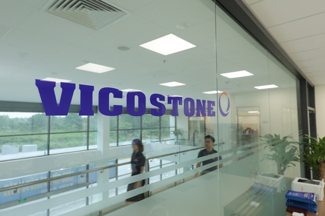 Vicostone (VCS) của đại gia Hồ Xu&acirc;n Năng: L&atilde;i r&ograve;ng sụt giảm 48,76%