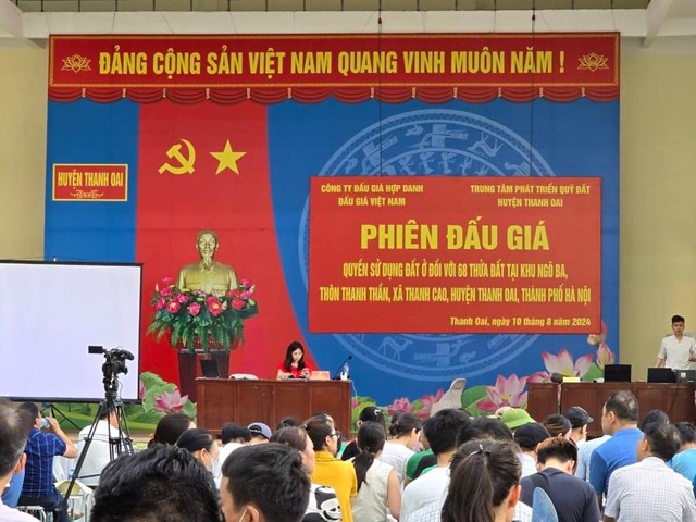 Phi&ecirc;n đấu gi&aacute; đất tại Thanh Oai diễn ra s&aacute;ng nay.