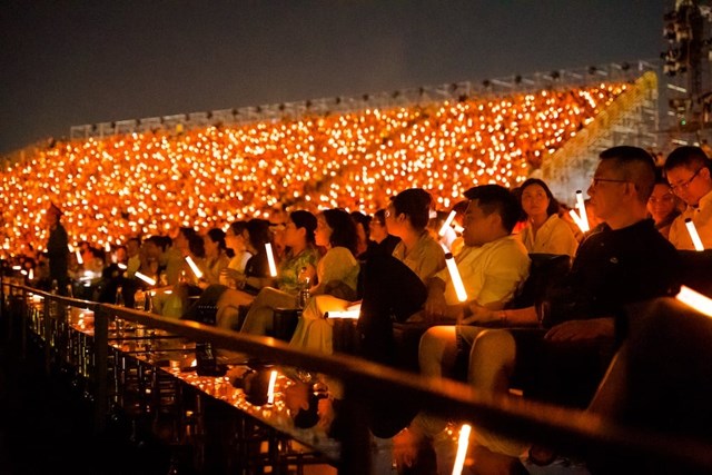 &#39;V-Concert Rạng rỡ Việt Nam&#39;: &#39;Đ&#234;m huyền thoại&#39; k&#237;ch hoạt th&#224;nh phố Expo đầu ti&#234;n tại Việt Nam - Ảnh 8