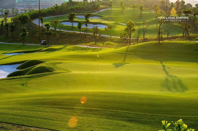 S&acirc;n Văn Lang Empire T&amp;T Golf Club