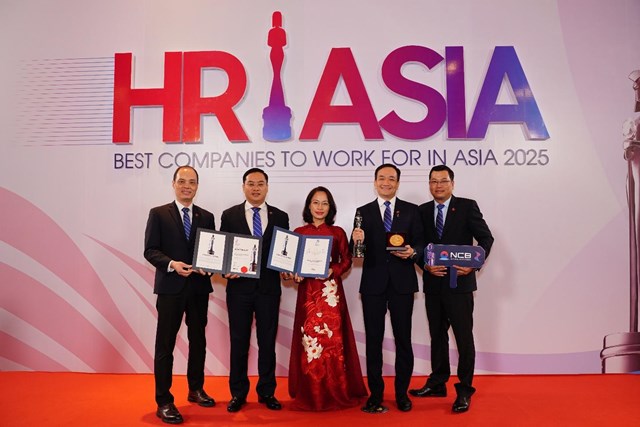 Ng&#226;n h&#224;ng NCB nhận c&#250; đ&#250;p giải thưởng của HR Asia Awards 2025 - Ảnh 1