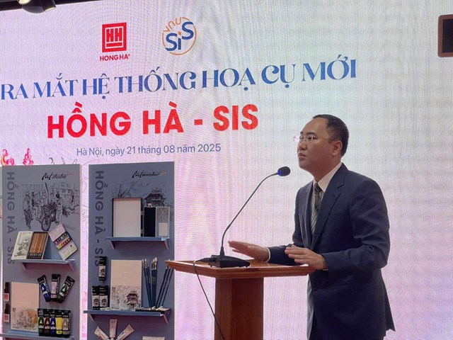 &Ocirc;ng Phạm Trung Ki&ecirc;n, Tổng Gi&aacute;m đốc C&ocirc;ng ty cổ phần Văn ph&ograve;ng phẩm Hồng H&agrave;.