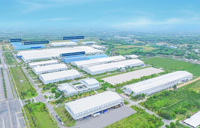 C&aacute;c dự &aacute;n mới của THACO INDUSTRIES được kh&aacute;nh th&agrave;nh v&agrave; đưa v&agrave;o hoạt động đầu năm 2025.