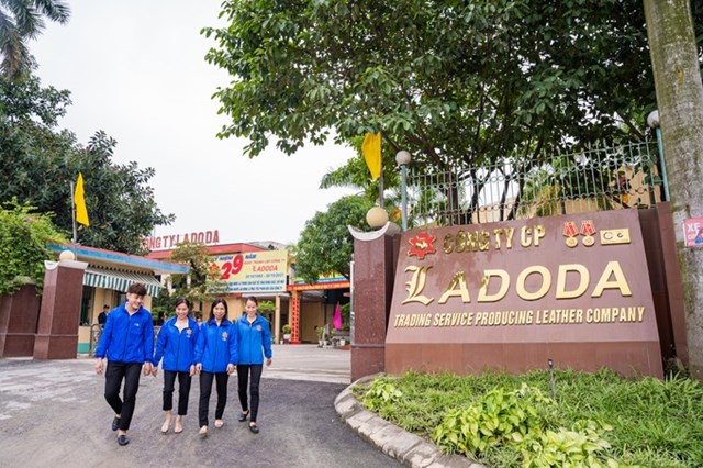 C&ocirc;ng ty Cổ phần sản xuất dịch vụ thương mại sản phẩm Da LADODA.