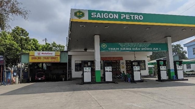 Saigon Petro bị tước giấy ph&eacute;p v&igrave; kh&ocirc;ng đ&aacute;p ứng điều kiện về hệ thống ph&acirc;n phối xăng dầu theo quy định.