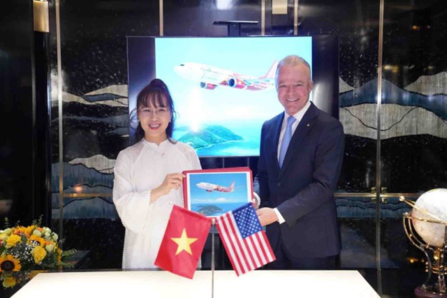 Vietjet v&agrave; Boeing đ&atilde; đạt được những thoả thuận thương mại quan trọng trong chuyến thăm của Tổng thống Hoa Kỳ Joe Biden đến Việt Nam. Ảnh: B&aacute;o Lao động