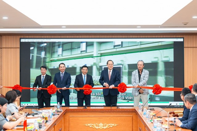 &nbsp;Nghi thức k&iacute;ch hoạt vận h&agrave;nh Kho h&agrave;ng kh&ocirc;ng k&eacute;o d&agrave;i (OACT)