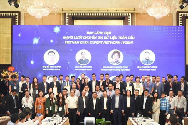 &nbsp;Lễ ra mắt Mạng lưới chuy&ecirc;n gia dữ liệu to&agrave;n cầu VDEN