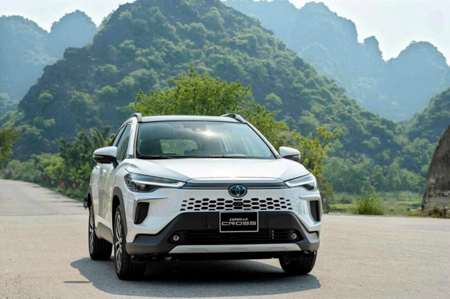 Phi&ecirc;n bản Toyota Corolla Cross Hybrid - Ảnh: TMV