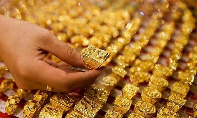 Gi&#225; v&#224;ng h&#244;m nay 20/10/2025: Người mua v&#224;ng lời đậm hơn 14 triệu đồng/lượng - Ảnh 1