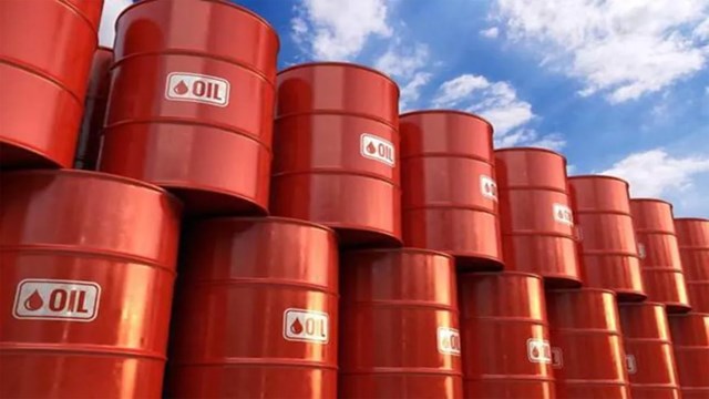 Gi&#225; xăng dầu h&#244;m nay 23/10: Gi&#225; dầu bật tăng gần 2% nhờ kỳ vọng đ&#224;m ph&#225;n thương mại - Ảnh 1