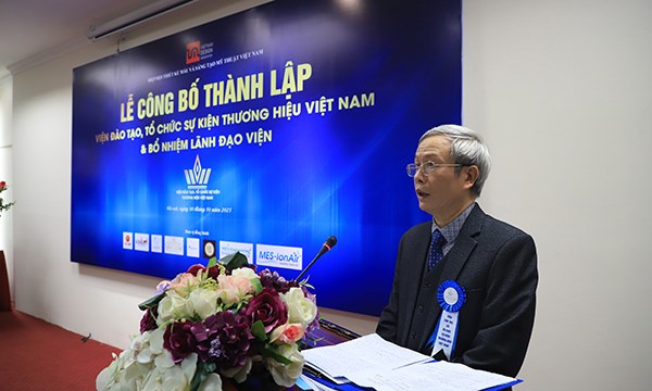 Ông Lê Quang Hiếu công bố quyết định thành lập Viện và quyết định bổ nhiệm lãnh đạo Viện  