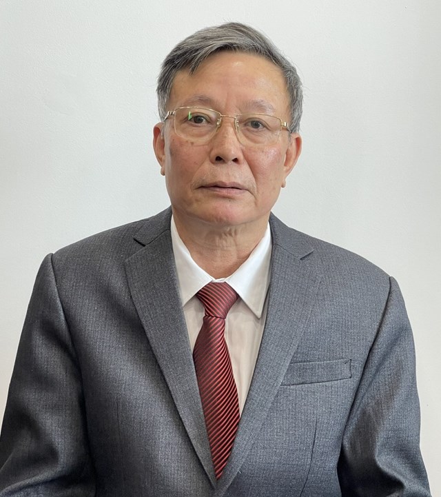 &Ocirc;ng Phạm Ngọc H&ugrave;ng