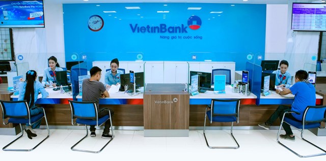 VietinBank vừa th&ocirc;ng b&aacute;o kế hoạch ch&agrave;o b&aacute;n 40 triệu tr&aacute;i phiếu ra c&ocirc;ng ch&uacute;ng đợt 1, với tổng gi&aacute; trị l&ecirc;n tới 4.000 tỷ đồng.