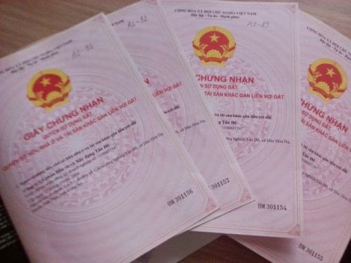  UBND cấp huyện sẽ là đơn vị cấp Giấy chứng nhận đối với những trường hợp đất mua bán bằng giấy viết tay. 