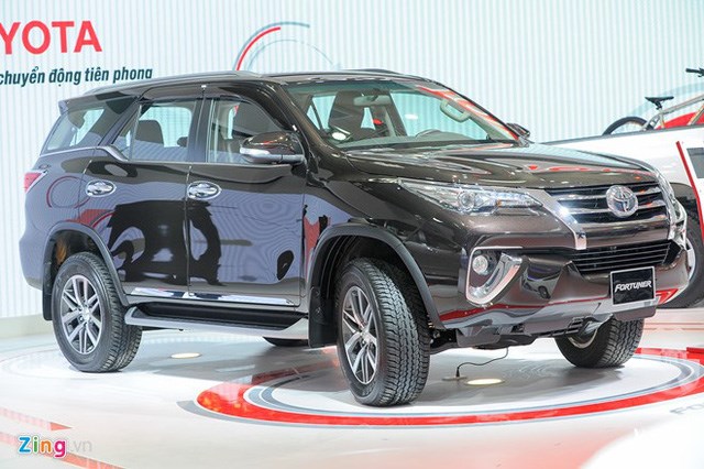  Những mẫu xe bán chạy như Toyota Fortuner cũng được chuyển từ lắp ráp sang nhập khẩu. 