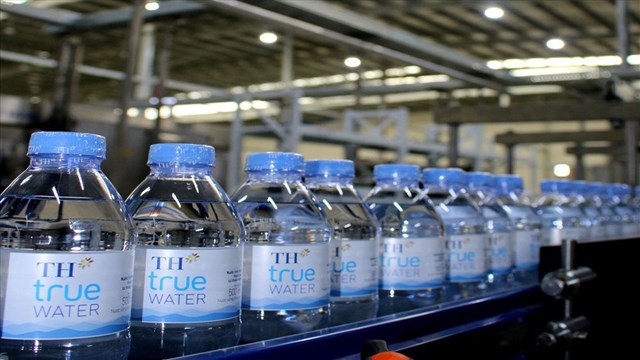 Nước tinh khiết TH true WATER tiếp sức cho lực lượng chống dịch Covid-19 - Ảnh 3