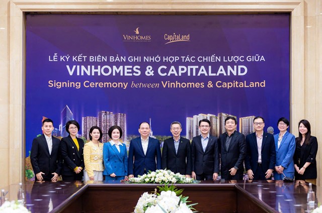 Lễ k&yacute; kết Bi&ecirc;n bản ghi nhớ c&oacute; sự hiện diện của &ocirc;ng Phạm Nhật Vượng - Chủ tịch Tập đo&agrave;n Vingroup, &ocirc;ng Jonathan Yap - Tổng Gi&aacute;m đốc CapitaLand Development (giữa), c&ugrave;ng c&aacute;c l&atilde;nh đạo hai b&ecirc;n &nbsp;