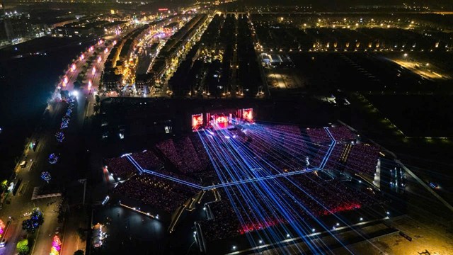 Những m&agrave;n tr&igrave;nh diễn &ldquo;tuyệt đối điện ảnh&rdquo; của d&agrave;n anh t&agrave;i đ&atilde; &ldquo;đốt ch&aacute;y&rdquo; s&acirc;n khấu Ocean City &nbsp;