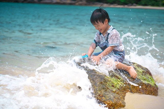 Bỏ H&#224; Nội v&#224;o Đ&#224; Nẵng sống v&#236; m&#234; biển, &quot;đưa con đi học bằng m&#225;y bay&quot;, 2 năm sau gia đ&#236;nh &#226;n hận một điều - Ảnh 3