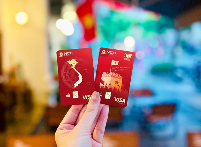 Ngắm những khung h&#236;nh rực rỡ của thẻ NCB Visa Tự h&#224;o check-in dịp Quốc kh&#225;nh - Ảnh 1
