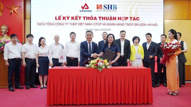 Lễ k&yacute; kết thỏa thuận hợp t&aacute;c đ&aacute;nh dấu bước tiến quan trọng, thắt chặt hơn mối quan hệ s&acirc;u rộng giữa SHB v&agrave; VNSTEEL